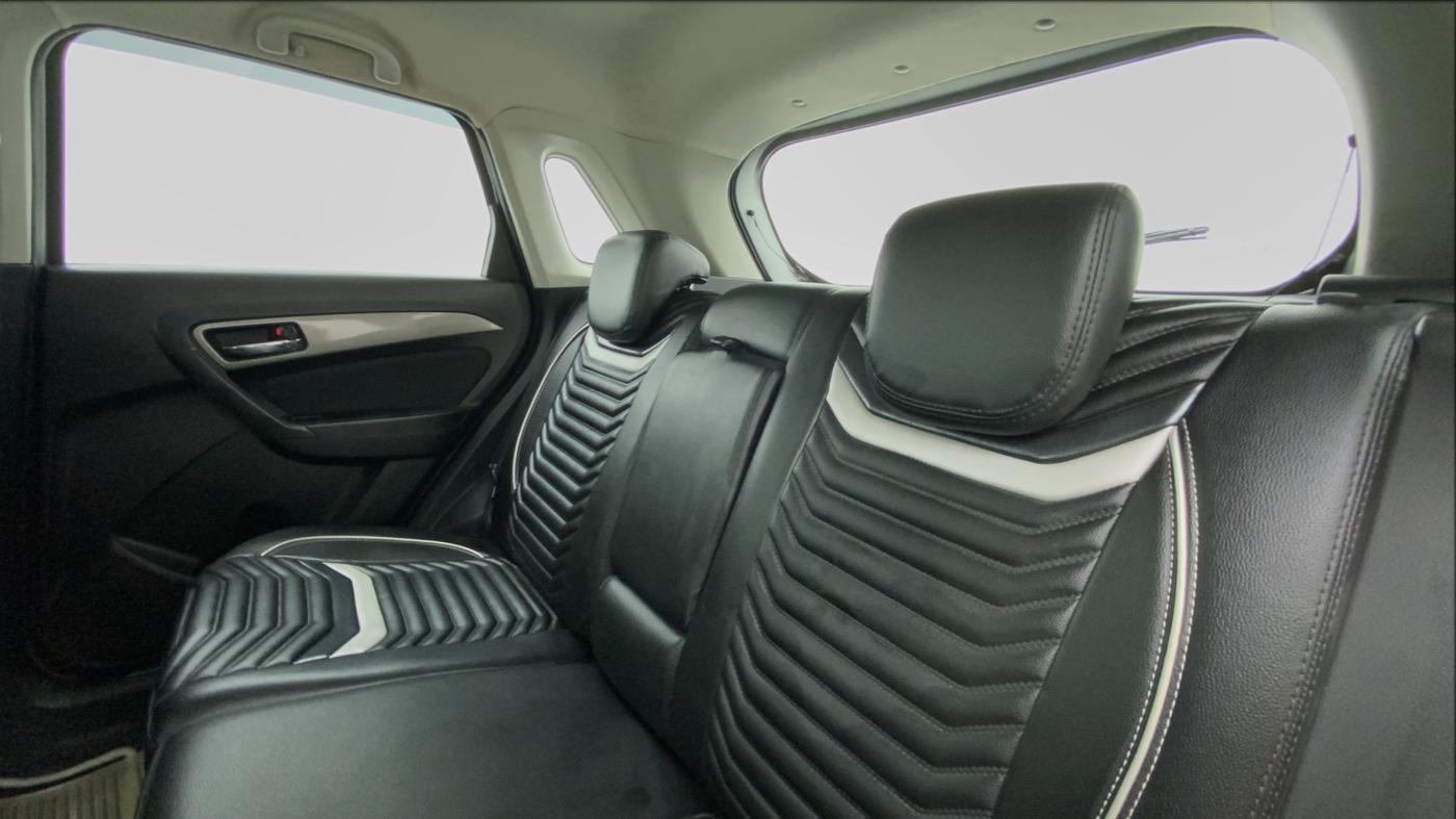 2019 Maruti Vitara Brezza ZDI PLUS, Diesel, Manual, 51,908 km, Right Side Rear Door Cabin