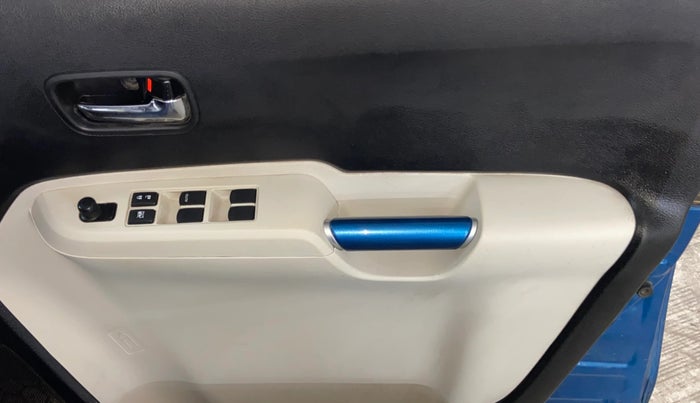 2017 Maruti IGNIS ZETA 1.2 AMT, Petrol, Automatic, 49,905 km, Driver Side Door Panels Control