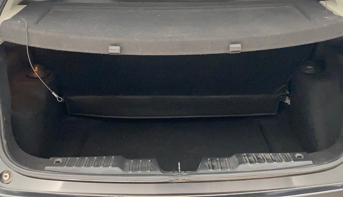 2021 Tata ALTROZ XT I-TURBO PETROL, Petrol, Manual, 48,305 km, Boot Inside