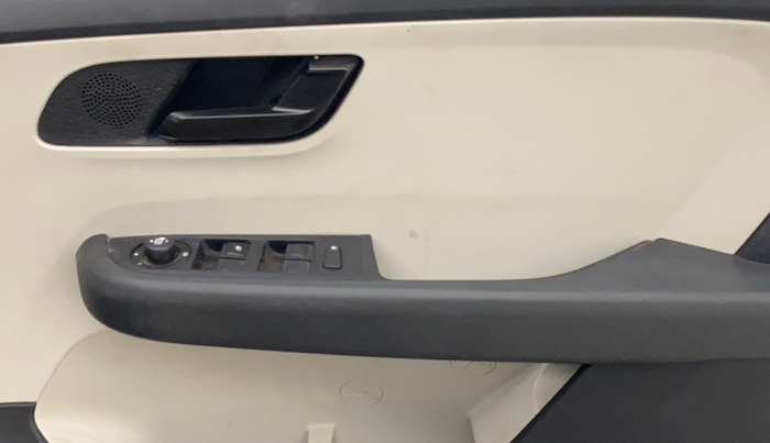 2021 Tata ALTROZ XT I-TURBO PETROL, Petrol, Manual, 48,305 km, Driver Side Door Panels Control