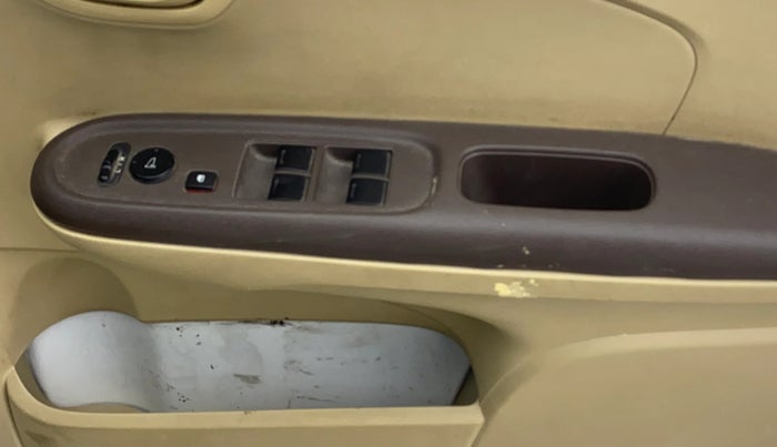 2013 Honda Brio S MT, Petrol, Manual, 69,677 km, Driver Side Door Panels Control