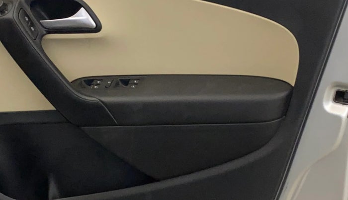 2019 Volkswagen Vento HIGHLINE PLUS 1.2 AT, Petrol, Automatic, 49,445 km, Driver Side Door Panels Control