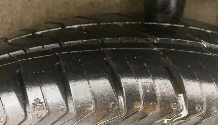 2016 Maruti Celerio ZXI, Petrol, Manual, 60,987 km, Left Rear Tyre Tread