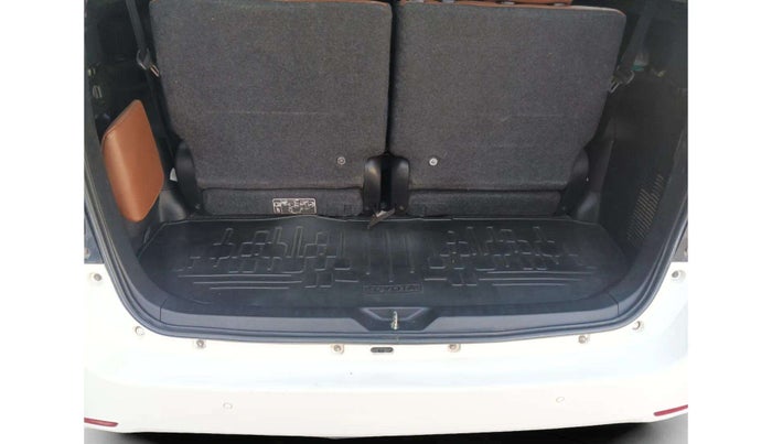 2022 Toyota Innova Crysta 2.4 ZX AT 7 STR, Diesel, Automatic, 1,34,428 km, Boot Inside