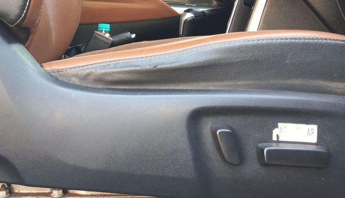 2022 Toyota Innova Crysta 2.4 ZX AT 7 STR, Diesel, Automatic, 1,34,428 km, Driver Side Adjustment Panel