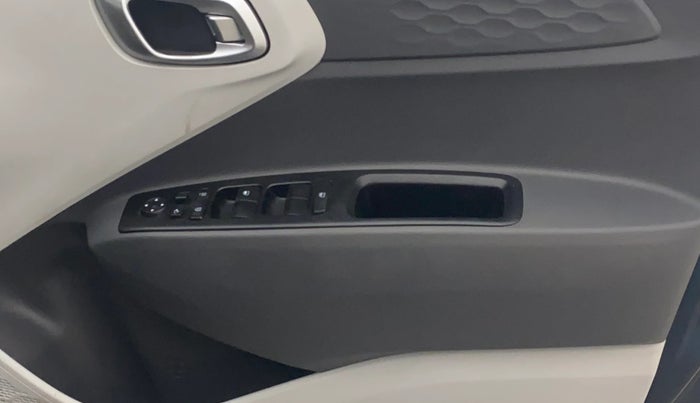 2021 Hyundai GRAND I10 NIOS SPORTZ 1.2 KAPPA VTVT, Petrol, Manual, 28,779 km, Driver Side Door Panels Control