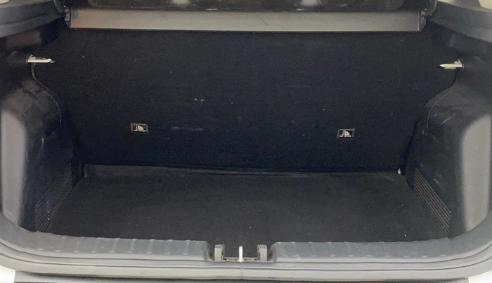 2020 KIA SONET HTX 1.0 IMT, Petrol, Manual, 38,969 km, Boot Inside