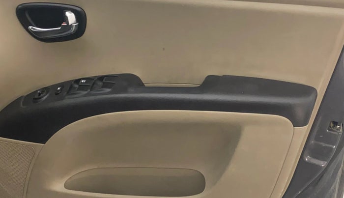 2013 Hyundai i10 SPORTZ 1.2, Petrol, Manual, 75,320 km, Driver Side Door Panels Control