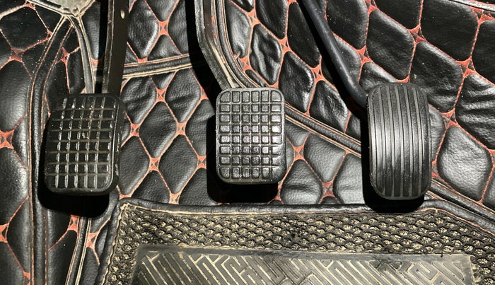 2018 Tata Tiago XZ PETROL, Petrol, Manual, 19,165 km, Pedals