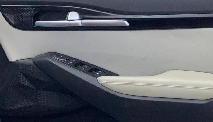 2021 KIA SELTOS HTX IVT 1.5 PETROL, Petrol, Automatic, 37,258 km, Driver Side Door Panels Control