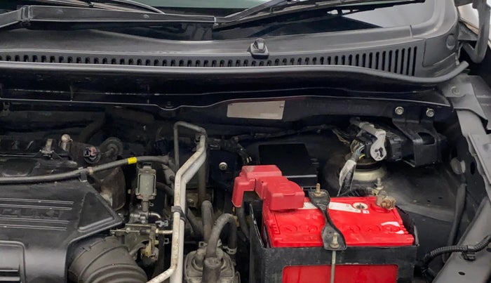 2017 Maruti Wagon R 1.0 VXI, Petrol, Manual, 41,273 km, Engine View - Left