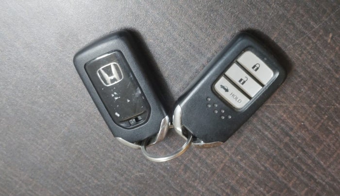 2022 Honda City 1.5L I-VTEC VX, Petrol, Manual, 49,065 km, Key Close Up