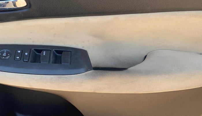 2022 Honda City 1.5L I-VTEC VX, Petrol, Manual, 49,065 km, Driver Side Door Panels Control