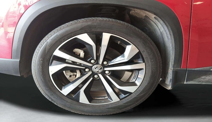 2024 MG HECTOR SAVVY PRO 1.5 TURBO CVT PETROL, Petrol, Automatic, 15,213 km, Left Front Wheel