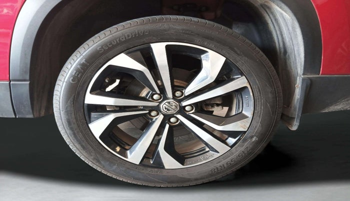 2024 MG HECTOR SAVVY PRO 1.5 TURBO CVT PETROL, Petrol, Automatic, 15,213 km, Left Rear Wheel