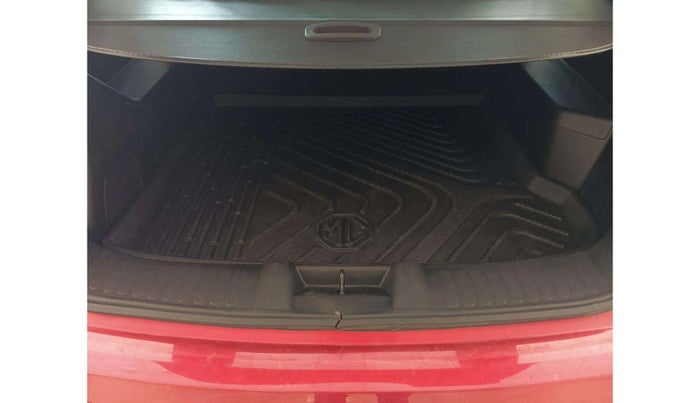 2024 MG HECTOR SAVVY PRO 1.5 TURBO CVT PETROL, Petrol, Automatic, 15,213 km, Boot Inside