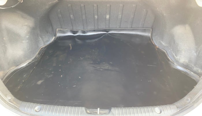 2016 Hyundai Verna 1.6 CRDI S, Diesel, Manual, 91,205 km, Boot Inside