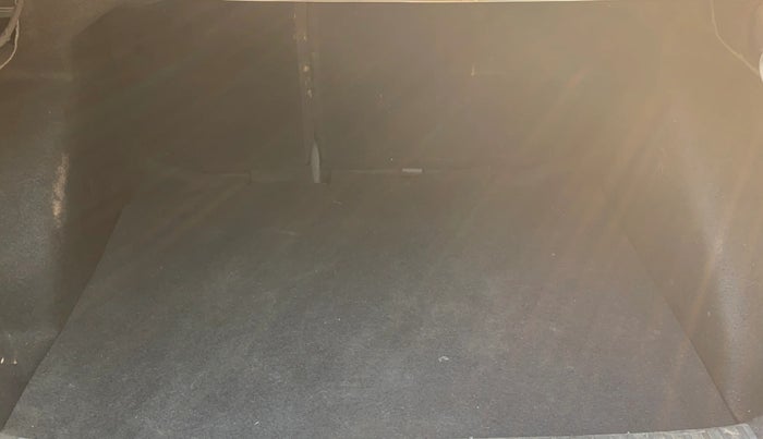 2022 Volkswagen VIRTUS TOPLINE TSI 1.0 AT, Petrol, Automatic, 67,723 km, Boot Inside