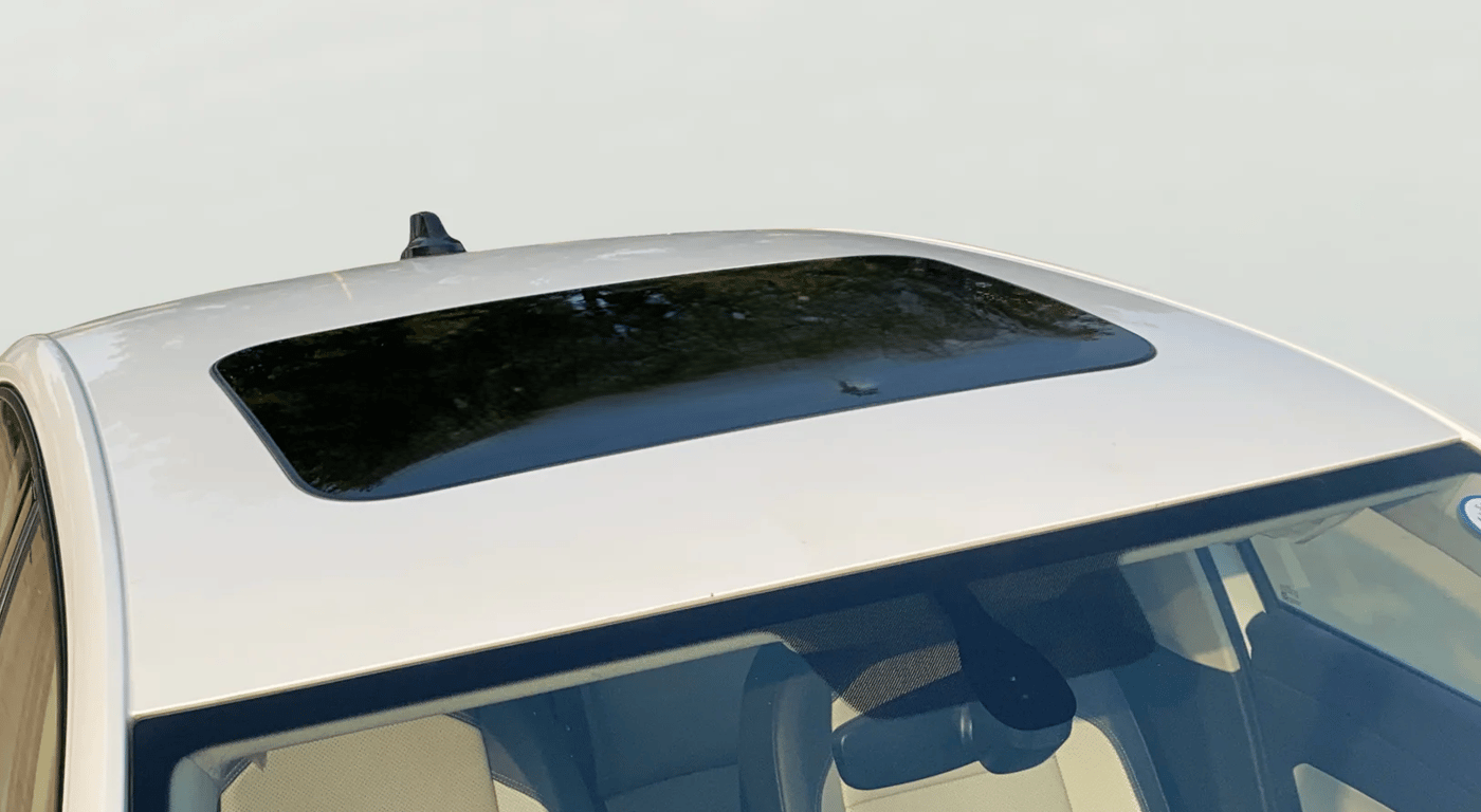 2022 Volkswagen VIRTUS TOPLINE TSI 1.0 AT, Petrol, Automatic, 67,723 km, Moonroof/ Sunroof