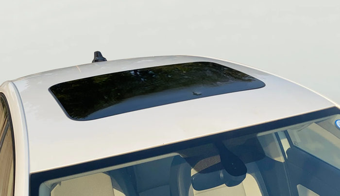 2022 Volkswagen VIRTUS TOPLINE TSI 1.0 AT, Petrol, Automatic, 67,723 km, Moonroof/ Sunroof