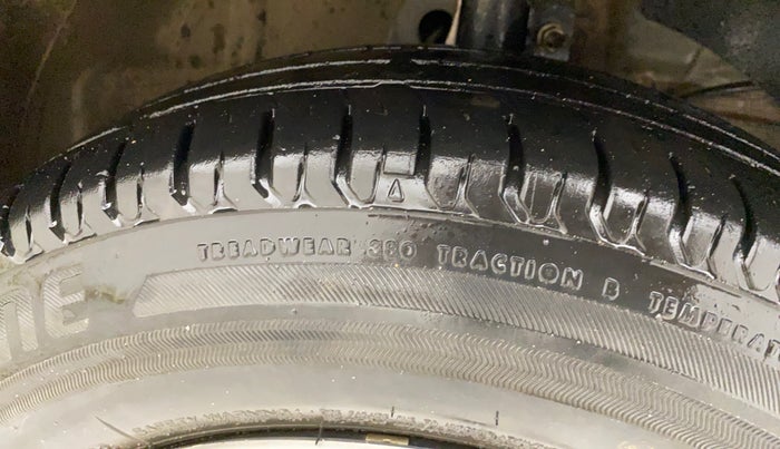 2023 Maruti Dzire VXI, Petrol, Manual, 31,836 km, Right Front Tyre Tread