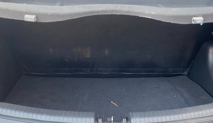 2016 Hyundai Grand i10 ASTA (O) 1.2 KAPPA VTVT, Petrol, Manual, 54,342 km, Boot Inside