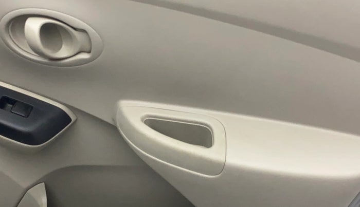 2017 Datsun Go Plus ANNIVERSARY EDITION, Petrol, Manual, 24,577 km, Driver Side Door Panels Control