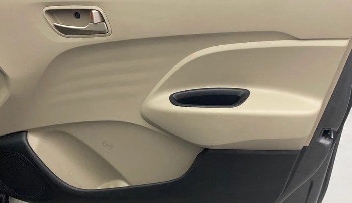 2019 Hyundai NEW SANTRO MAGNA AMT, Petrol, Automatic, 29,392 km, Driver Side Door Panels Control