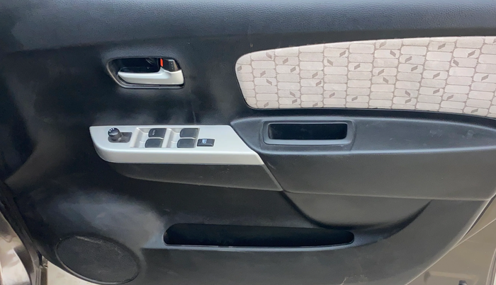 2016 Maruti Wagon R 1.0 VXI AMT, Petrol, Automatic, 23,495 km, Driver Side Door Panels Control