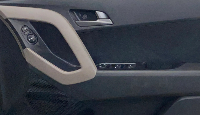 2017 Hyundai Creta SX PLUS 1.6 PETROL, Petrol, Manual, 98,739 km, Driver Side Door Panels Control