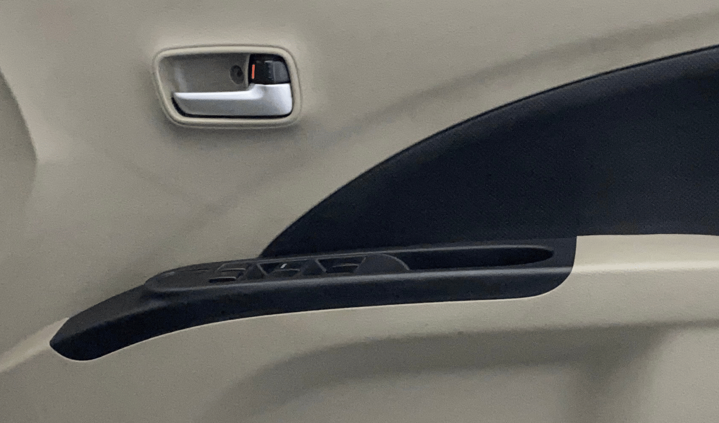 2017 Maruti Celerio VXI CNG, CNG, Manual, 83,425 km, Driver Side Door Panels Control