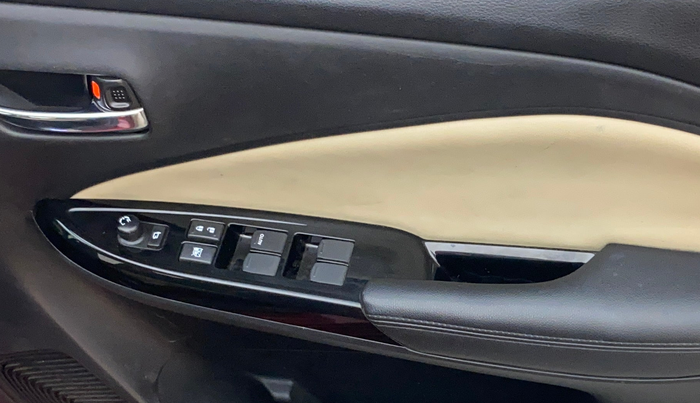 2024 Toyota Glanza G, Petrol, Manual, 21,555 km, Driver Side Door Panels Control