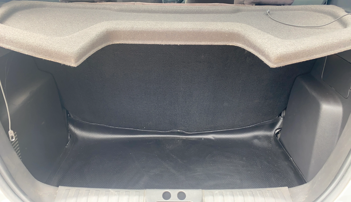 2020 Ford FREESTYLE TITANIUM PLUS 1.2 PETROL, Petrol, Manual, 29,087 km, Boot Inside