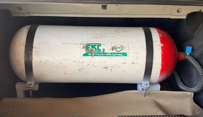 2019 Maruti Dzire VXI, CNG, Manual, 73,834 km, Boot Inside