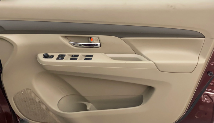 2018 Maruti Ertiga VXI SHVS, CNG, Manual, 94,349 km, Driver Side Door Panels Control