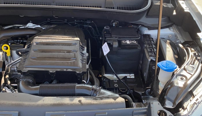 2024 Volkswagen TAIGUN HIGHLINE 1.0 TSI MT, Petrol, Manual, 4,698 km, Engine View - Left