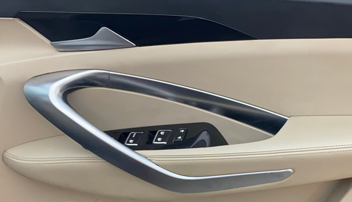 2021 MG HECTOR SHARP 2.0 DIESEL, Diesel, Manual, 73,557 km, Driver Side Door Panels Control