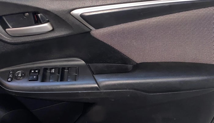 2018 Honda WR-V 1.5L I-DTEC VX MT, Diesel, Manual, 57,869 km, Driver Side Door Panels Control