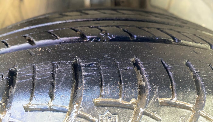 2013 Hyundai i10 ERA 1.1, Petrol, Manual, 65,539 km, Right Front Tyre Tread