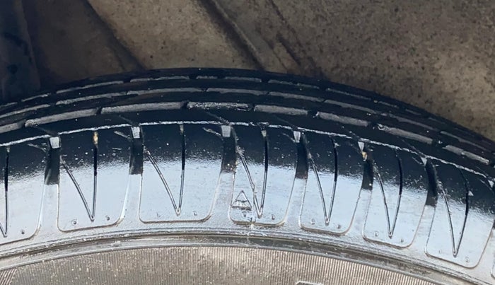 2020 Hyundai VENUE SX 1.0 (O) TURBO IMT, Petrol, Manual, 89,378 km, Right Rear Tyre Tread