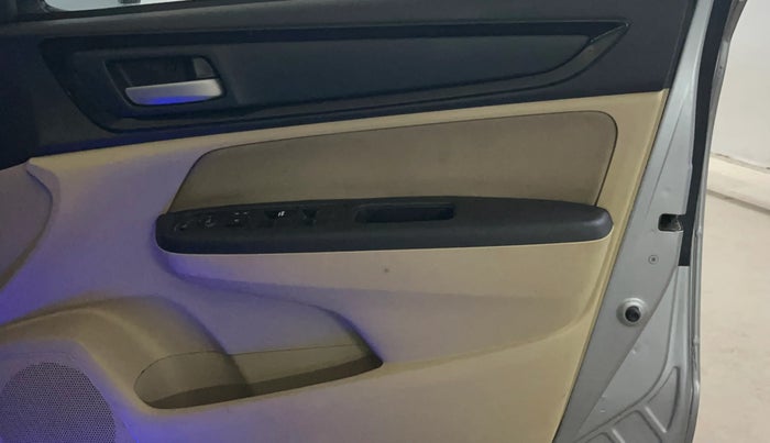 2021 Honda Amaze 1.2L I-VTEC VX CVT, Petrol, Automatic, 32,640 km, Driver Side Door Panels Control