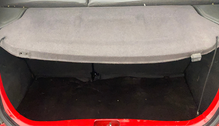 2013 Chevrolet Beat LS PETROL, Petrol, Manual, 60,359 km, Boot Inside