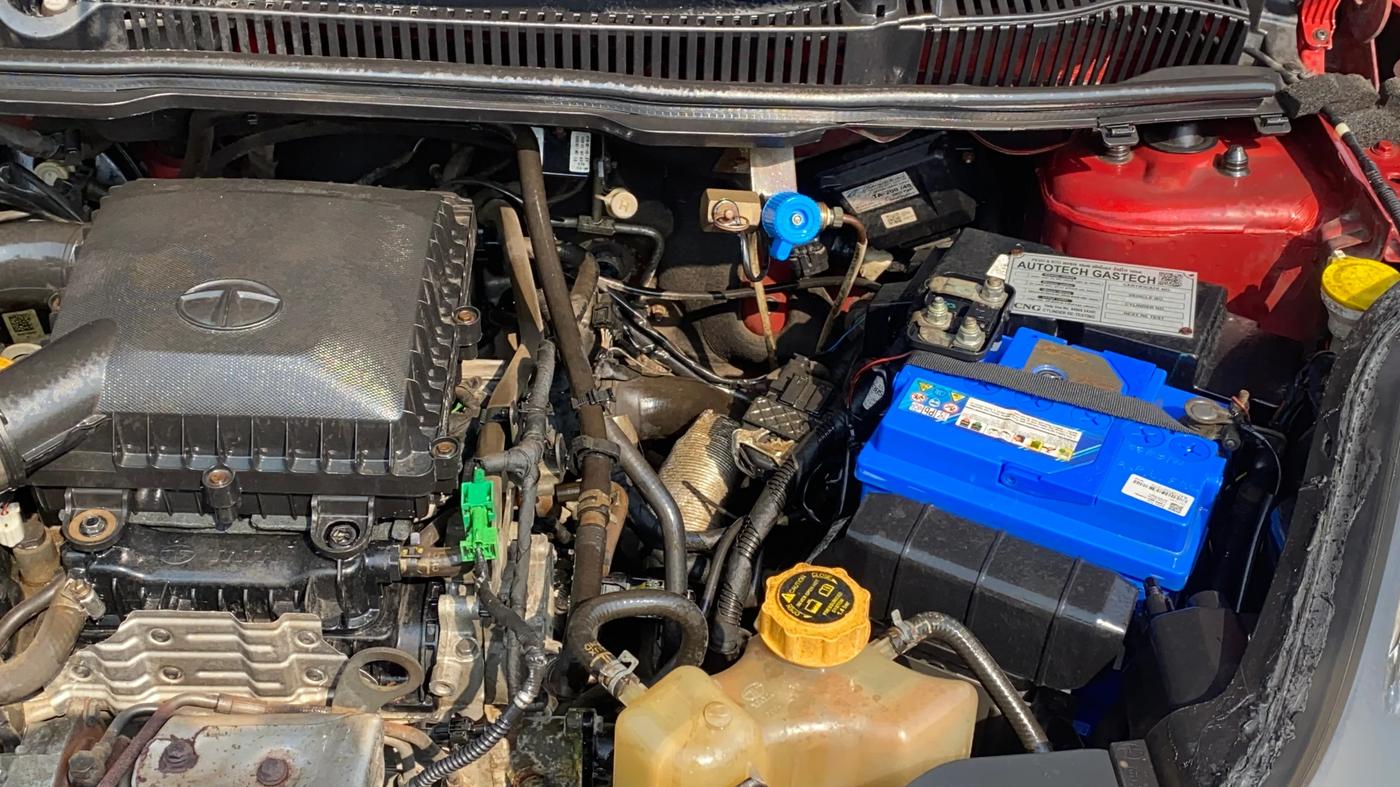 2018 Tata NEXON XM PETROL, CNG, Manual, 96,263 km, Engine View - Left