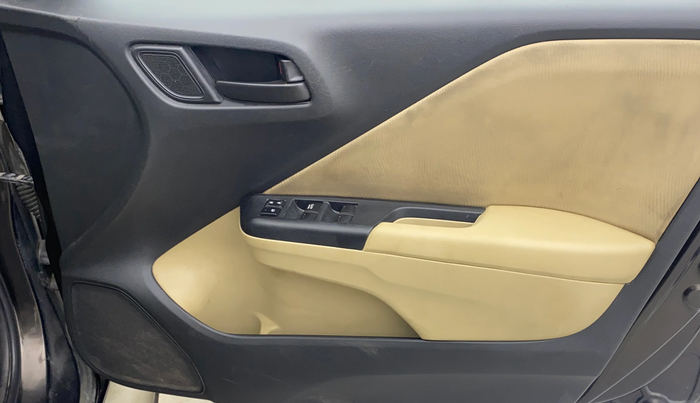 2016 Honda City 1.5L I-VTEC SV, Petrol, Manual, 91,556 km, Driver Side Door Panels Control