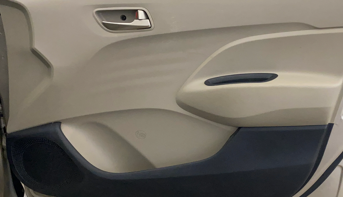 2019 Hyundai NEW SANTRO MAGNA, Petrol, Manual, 34,591 km, Driver Side Door Panels Control