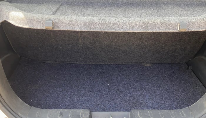 2016 Maruti Alto K10 VXI, Petrol, Manual, 31,034 km, Boot Inside