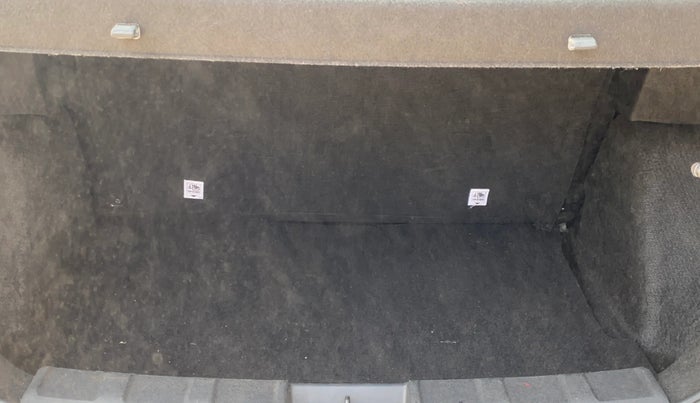 2024 Tata NEXON CREATIVE + SUNROOF 1.2 PETROL, Petrol, Manual, 38,659 km, Boot Inside