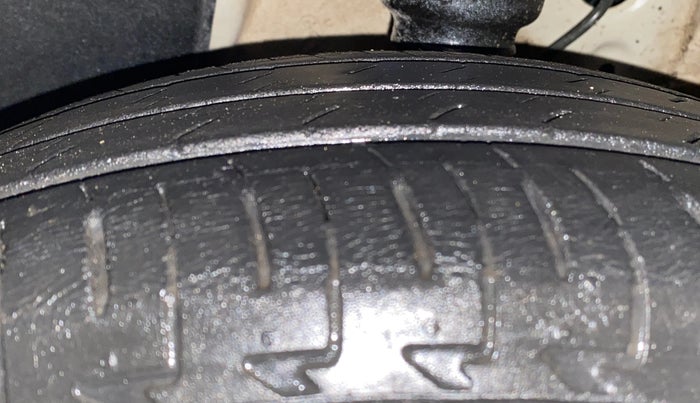 2017 Maruti IGNIS DELTA 1.2 AMT, Petrol, Automatic, 24,648 km, Left Front Tyre Tread