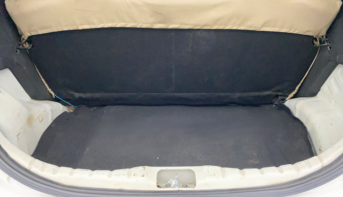 2018 Hyundai Eon ERA +, Petrol, Manual, 45,421 km, Boot Inside