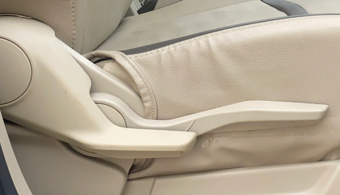 2021 Maruti Ertiga ZXI+ SHVS, Petrol, Manual, 21,258 km, Driver Side Adjustment Panel